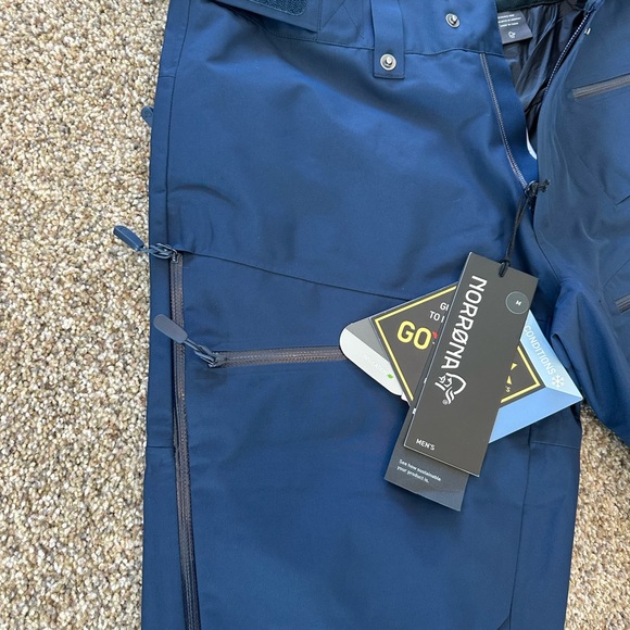 Norrona Lafoten Gore-Tex Ski Pants (BNWT) - Picture 8 of 9
